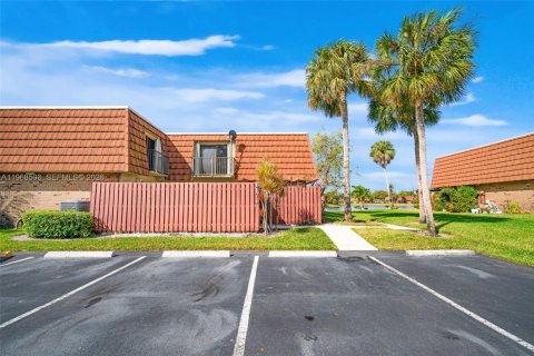 Townhouse in Davie, Florida 3 bedrooms, 153.66 sq.m. № 2029956 - photo 23