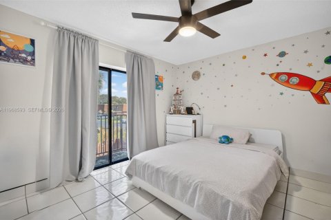 Townhouse in Davie, Florida 3 bedrooms, 153.66 sq.m. № 2029956 - photo 17