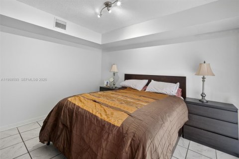 Townhouse in Davie, Florida 3 bedrooms, 153.66 sq.m. № 2029956 - photo 21