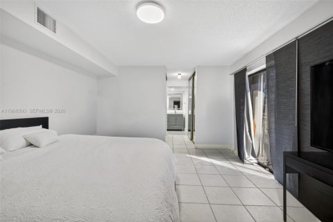 Townhouse in Davie, Florida 3 bedrooms, 153.66 sq.m. № 2029956 - photo 16