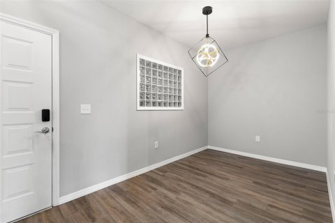 Condominio en alquiler en Tampa, Florida, 2 dormitorios, 100.33 m2 № 1873442 - foto 4
