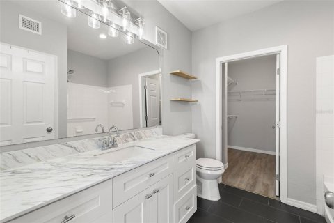 Condominio en alquiler en Tampa, Florida, 2 dormitorios, 100.33 m2 № 1873442 - foto 17