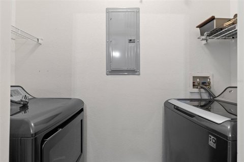Condominio en alquiler en Tampa, Florida, 2 dormitorios, 100.33 m2 № 1873442 - foto 24