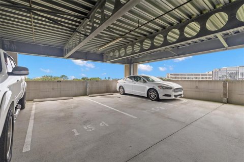 Condominio en alquiler en Tampa, Florida, 2 dormitorios, 100.33 m2 № 1873442 - foto 30