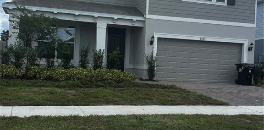 Casa en Apopka, Florida 4 dormitorios, 247.86 m2 № 1898424