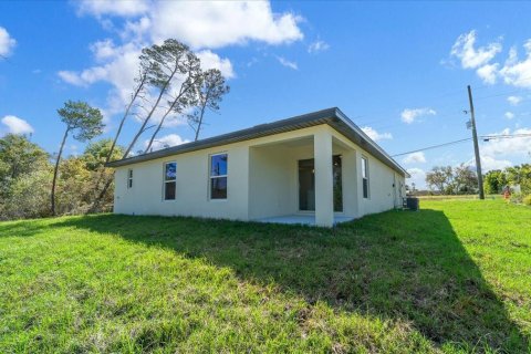 Casa en venta en Spring Hill, Florida, 3 dormitorios, 146.79 m2 № 2299798 - foto 29