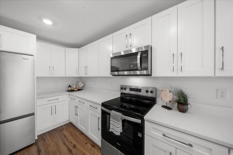 Casa en venta en Spring Hill, Florida, 3 dormitorios, 146.79 m2 № 2299798 - foto 8