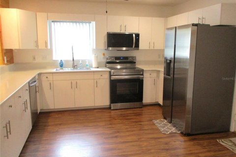 House in Dunnellon, Florida 2 bedrooms, 138.8 sq.m. № 1816156 - photo 3
