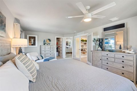 House in Key Largo, Florida 3 bedrooms, 221.11 sq.m. № 1776282 - photo 26