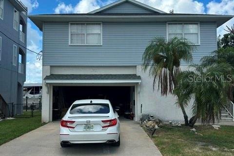 House in Hudson, Florida 2 bedrooms, 141.21 sq.m. № 2321362