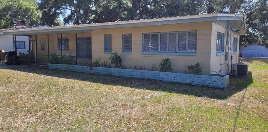 House in Orlando, Florida 3 bedrooms, 157 sq.m. № 1673781