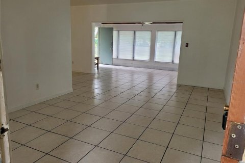 House in Orlando, Florida 3 bedrooms, 157 sq.m. № 1673781 - photo 6