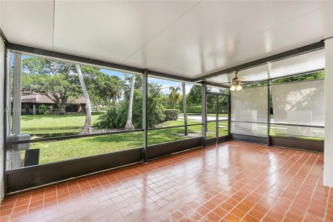 Touwnhouse à louer à Weston, Floride: 3 chambres, 181.16 m2 № 2078590 - photo 25