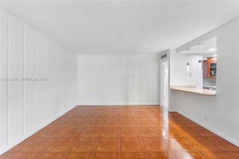 Touwnhouse à louer à Weston, Floride: 3 chambres, 181.16 m2 № 2078590 - photo 22