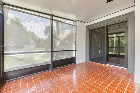 Touwnhouse à louer à Weston, Floride: 3 chambres, 181.16 m2 № 2078590 - photo 26