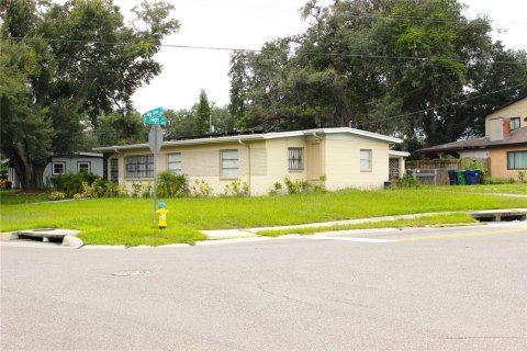 Villa ou maison à vendre à Tampa, Floride: 3 chambres, 117.52 m2 № 2321644 - photo 3