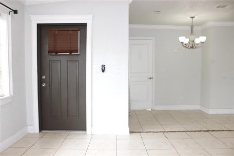 Villa ou maison à vendre à Tampa, Floride: 3 chambres, 117.52 m2 № 2321644 - photo 9