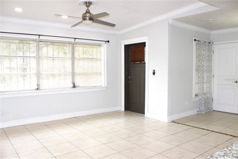 Villa ou maison à vendre à Tampa, Floride: 3 chambres, 117.52 m2 № 2321644 - photo 12