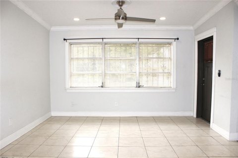 Villa ou maison à vendre à Tampa, Floride: 3 chambres, 117.52 m2 № 2321644 - photo 10