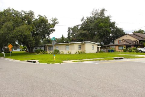 Villa ou maison à vendre à Tampa, Floride: 3 chambres, 117.52 m2 № 2321644 - photo 5