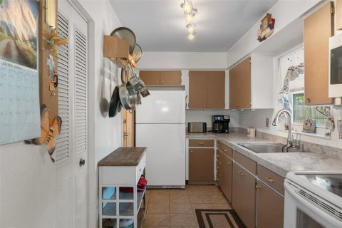 Купить виллу или дом в Спринг-Хилл, Флорида 7 комнат, 102.84м2, № 1775697 - фото 14