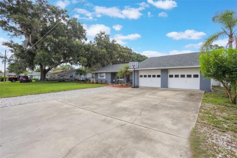 Casa en venta en Tavares, Florida, 4 dormitorios, 215.07 m2 № 1783425 - foto 3