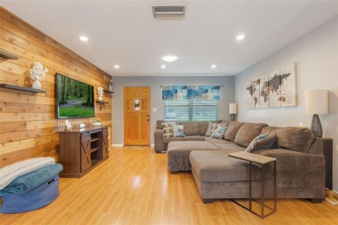 Casa en venta en Tavares, Florida, 4 dormitorios, 215.07 m2 № 1783425 - foto 6