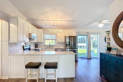 Купить виллу или дом в Мур-Хейвен, Флорида 3 спальни, 149.29м2, № 2006739 - фото 11