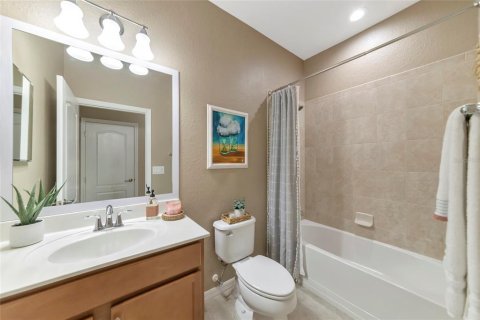 Villa ou maison à vendre à Bradenton, Floride: 4 chambres, 186.36 m2 № 2418362 - photo 11