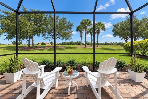 Villa ou maison à vendre à Bradenton, Floride: 4 chambres, 186.36 m2 № 2418362 - photo 2