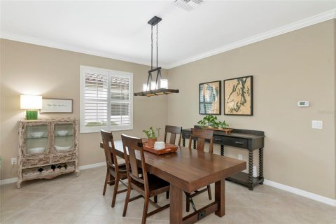 Villa ou maison à vendre à Bradenton, Floride: 4 chambres, 186.36 m2 № 2418362 - photo 8