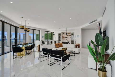 Condo in Aventura, Florida, 3 bedrooms  № 1327895 - photo 2