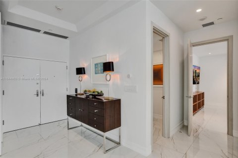 Condo in Aventura, Florida, 3 bedrooms  № 1327895 - photo 8