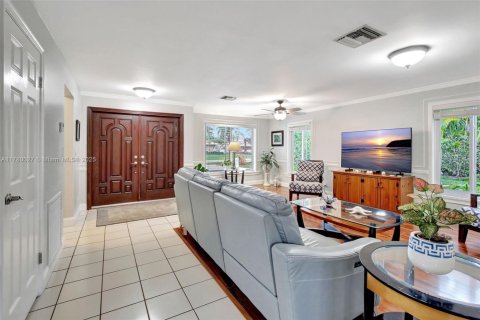 House in Plantation, Florida 5 bedrooms, 224.27 sq.m. № 1632873 - photo 11