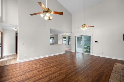 Casa en venta en Orlando, Florida, 4 dormitorios, 196.12 m2 № 1902270 - foto 8