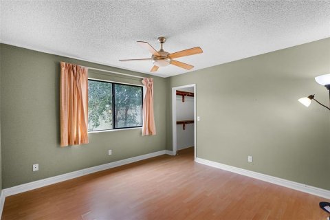 Casa en venta en Orlando, Florida, 4 dormitorios, 196.12 m2 № 1902270 - foto 23