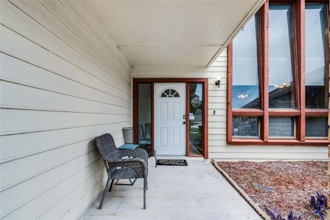 Casa en venta en Orlando, Florida, 4 dormitorios, 196.12 m2 № 1902270 - foto 3
