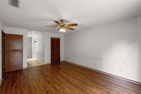Casa en venta en Orlando, Florida, 4 dormitorios, 196.12 m2 № 1902270 - foto 19