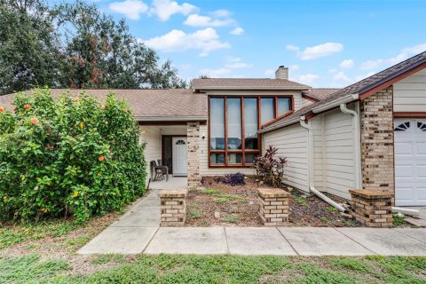 Casa en venta en Orlando, Florida, 4 dormitorios, 196.12 m2 № 1902270 - foto 2