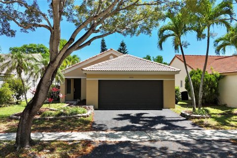 Villa ou maison à vendre à Weston, Floride: 3 chambres, 129.13 m2 № 1741304 - photo 3