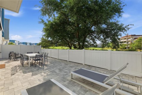 Condo in Four Corners, Florida, 3 bedrooms  № 2223795 - photo 27