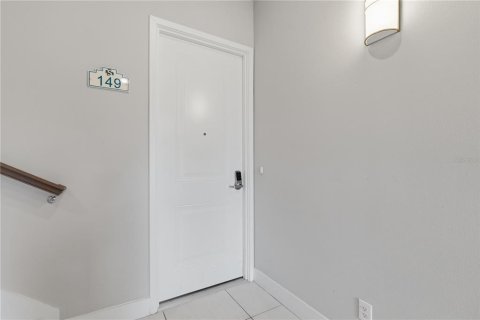 Condo in Four Corners, Florida, 3 bedrooms  № 2223795 - photo 3