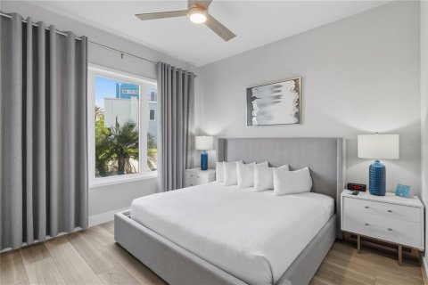 Condo in Four Corners, Florida, 3 bedrooms  № 2223795 - photo 21