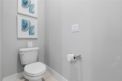 Condo in Four Corners, Florida, 3 bedrooms  № 2223795 - photo 16