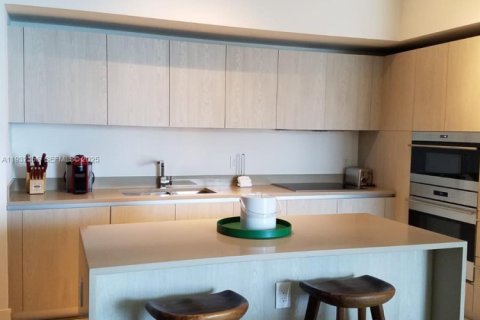 Condominio en Hollywood, Florida, 1 dormitorio  № 2034915