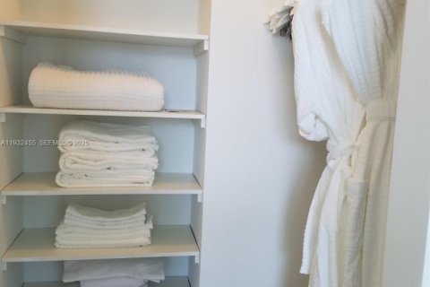 Condominio en venta en Hollywood, Florida, 1 dormitorio № 2034915 - foto 10