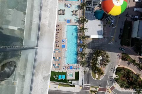 Condominio en venta en Hollywood, Florida, 1 dormitorio № 2034915 - foto 14