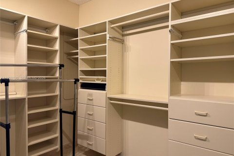 Condo in Sunny Isles Beach, Florida, 2 bedrooms  № 1967911 - photo 10