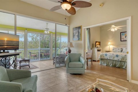 House in Bradenton, Florida 2 bedrooms, 120.03 sq.m. № 1556858 - photo 15