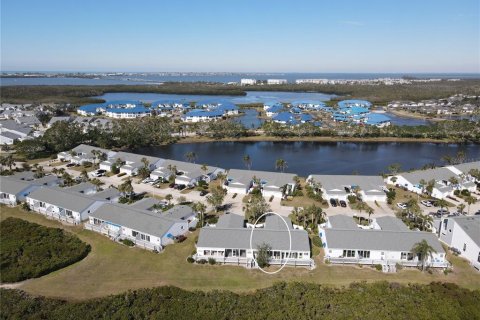 House in Bradenton, Florida 2 bedrooms, 120.03 sq.m. № 1556858 - photo 3